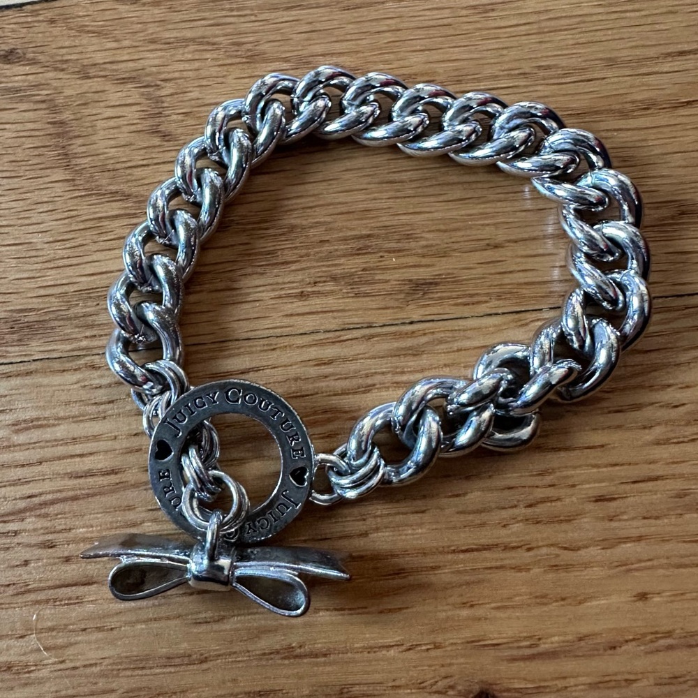 Vintage Y2K Juicy Couture Silver-Tone Curb Chain Bracelet Bow Toggle OS